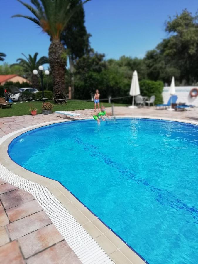 Poseidon Suites By Corfuescapes Agios Gordios  Eksteriør billede